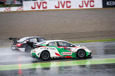 Action in Japan with WTCC