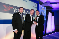 David Seward receiving the Tyre Safety Award 2016