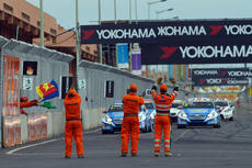 Yokohama_Muller_Race2_Mar_32