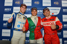 Tarquini_Jpn_Race2_Jpn_13