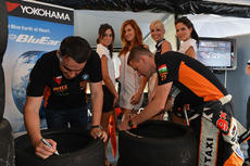 hun_autographs