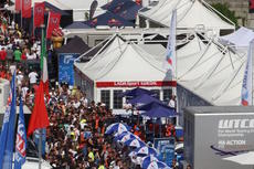 WTCC Hungaroring 2013 Crowded Paddock