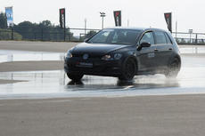 Wet Circle at YOKOHAMA´s Summer Test Drive Event
