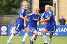 Chelsea ladies frontrunner for title