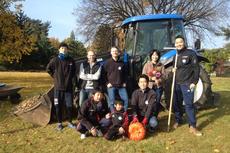 YOKOHAMA representatives supported an environmental activity at the Düsseldorf Botanic Gardens