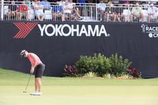 2015 Champion Kris Tamulis on 18th green 