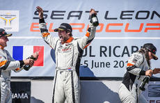 Race 2 winner Neils Langeveld