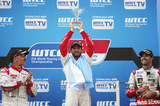 Lopez celebrates WTCC victory with Muller and Bennani in the podium