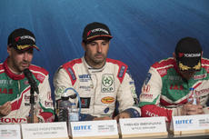 Bennani at the press conference