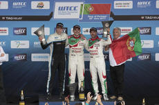 Michelisz celebrates podium in main race