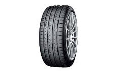 “ADVAN Sport V105” Tyre shown in photo differs in size from those installed on the WRX STI