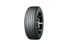 “GEOLANDAR G055” Tyre shown in photo differs in size from those installed on the Jeep® Compass. (wheels shown are not original equipment)