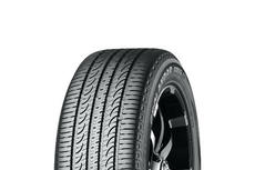 “GEOLANDAR G055” Tyre shown in photo differs in size from those installed on the Jeep® Compass. (wheels shown are not original equipment)