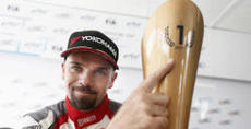 Fulin showing his FIA ETCC Title Trophy