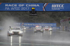 Heavy Rain forced to stop the Main Race
