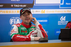 Michelisz still in the running for the WTCC Glory