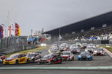 Off they go at the Green Hell with the WTCR  - Photo Francois Flamand