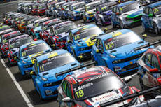 The WTCR and TCR Europe family picture during the Race of Hungary Photo by Floren Gooden DPPI