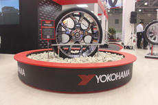 Yokohama_Moscow_2012_ParadaSpecX