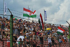 The Hungarian crowd experiences WTCC